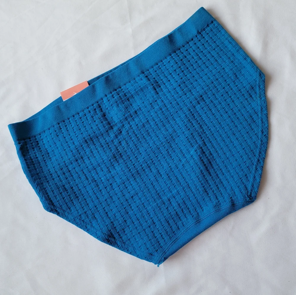 NWT Seamless Hipster Waffle Panty | Auden